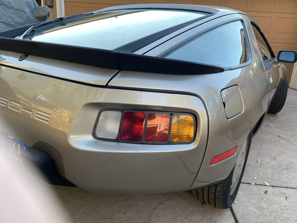 1984 Porsche 928 S - Image 7 of 31