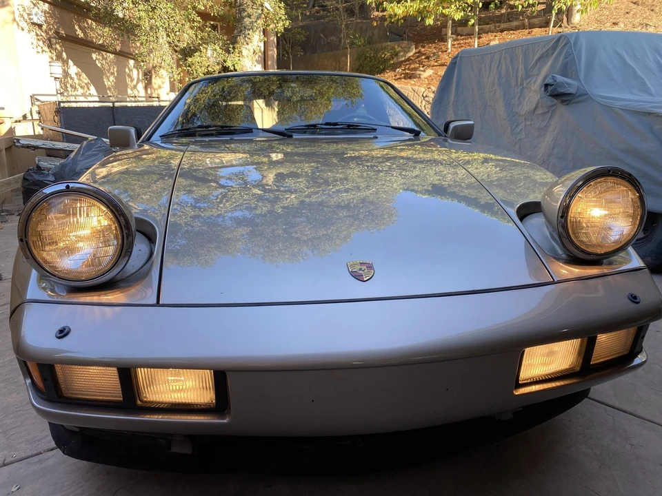 1984 Porsche 928 S - Image 9 of 31