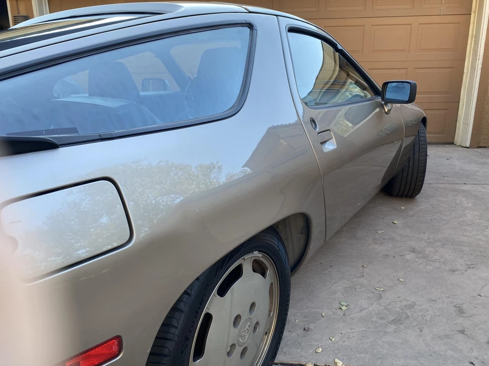 1984 Porsche 928 S - Image 17 of 31
