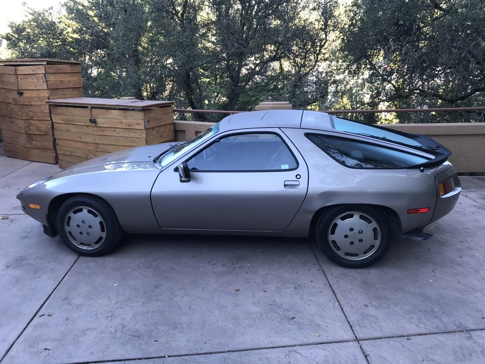 1984 Porsche 928 S - Image 12 of 31