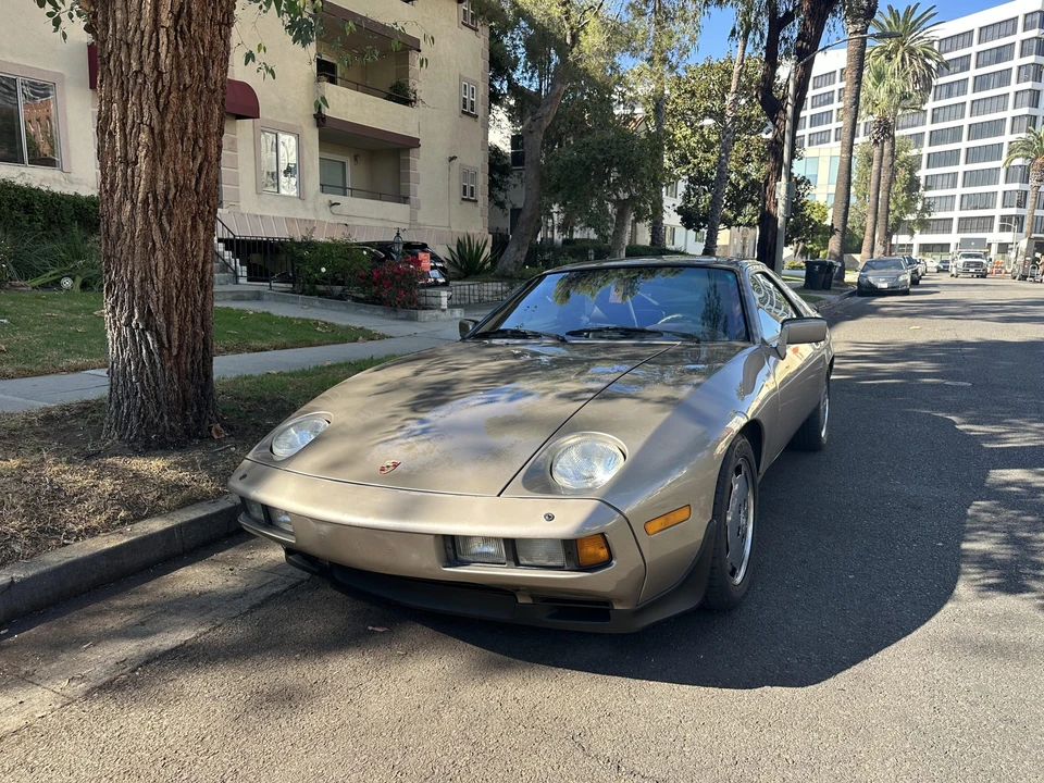 1984 Porsche 928 S - Image 3 of 31