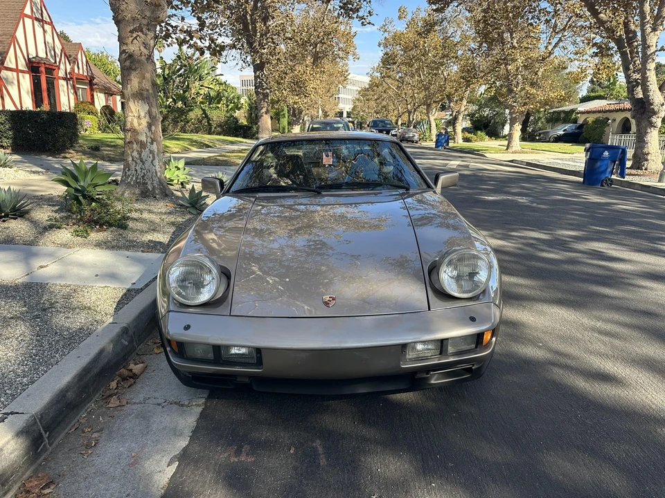1984 Porsche 928 S - Image 2 of 31