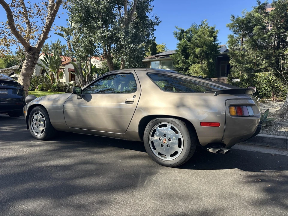 1984 Porsche 928 S - Image 14 of 31