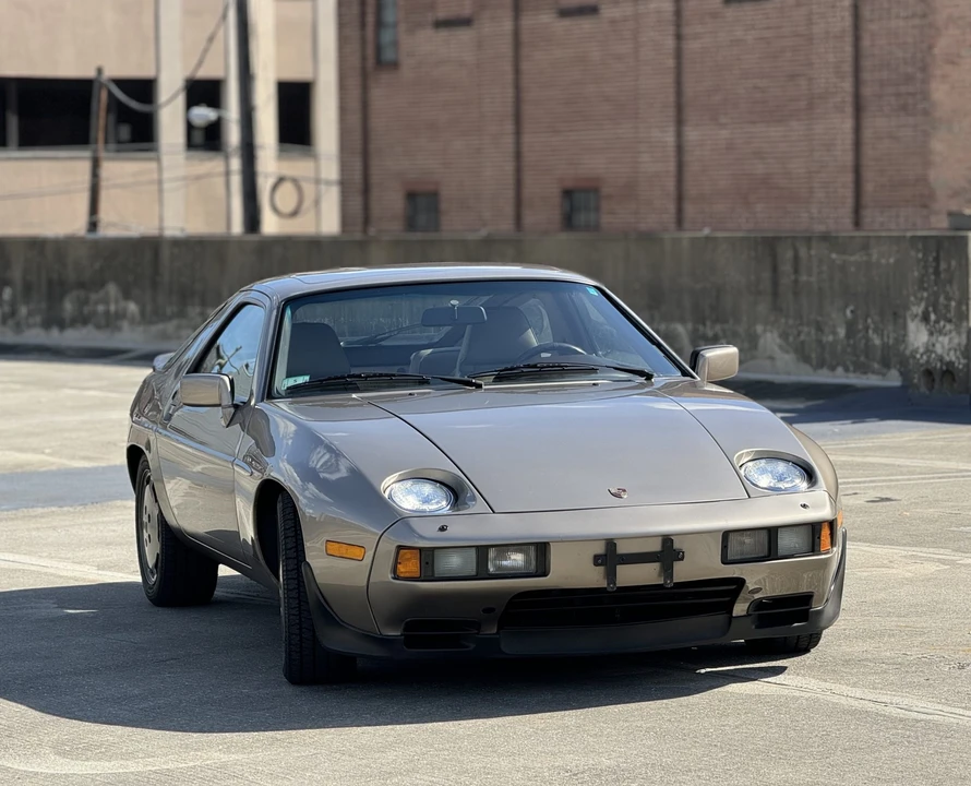 1984 Porsche 928 S - Image 7 of 31