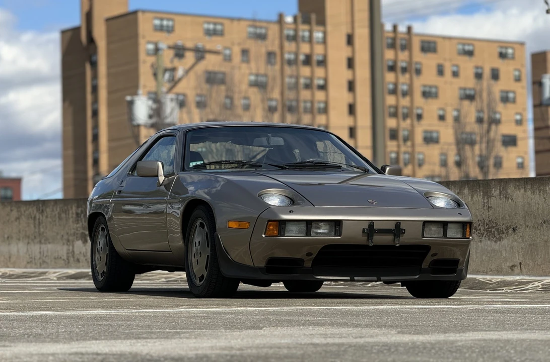 1984 Porsche 928 S - Image 8 of 31