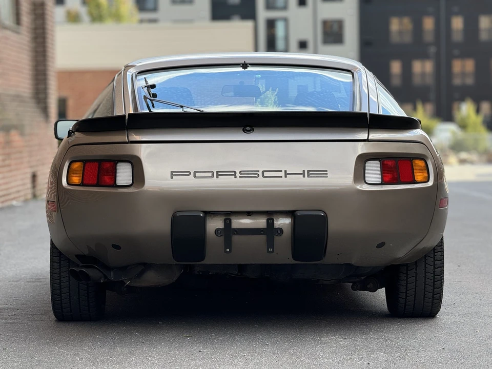 1984 Porsche 928 S - Image 28 of 31