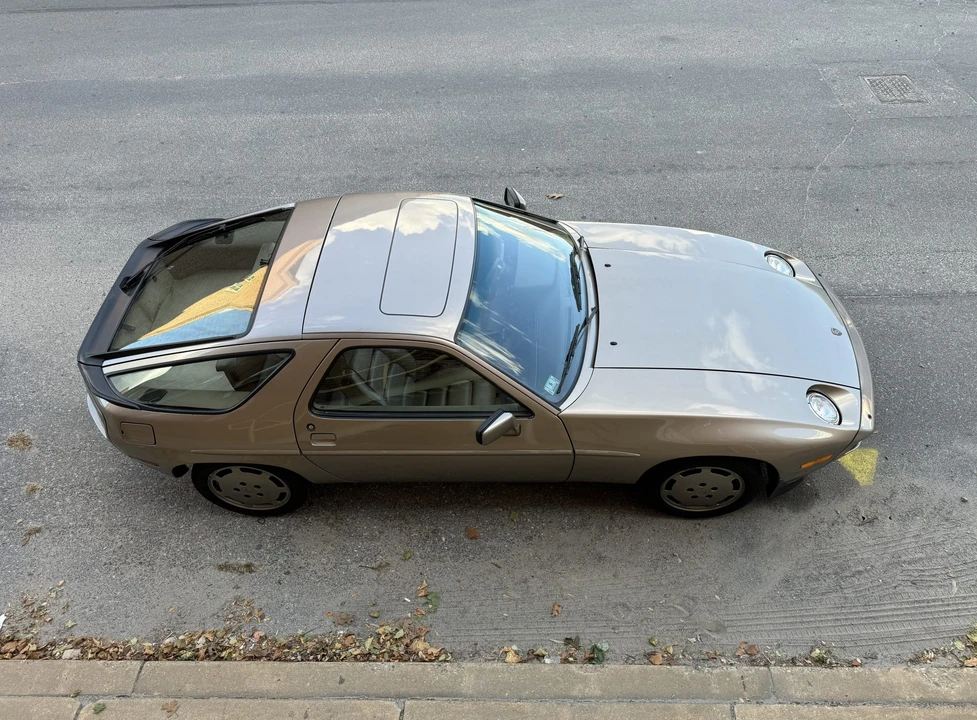 1984 Porsche 928 S - Image 11 of 31