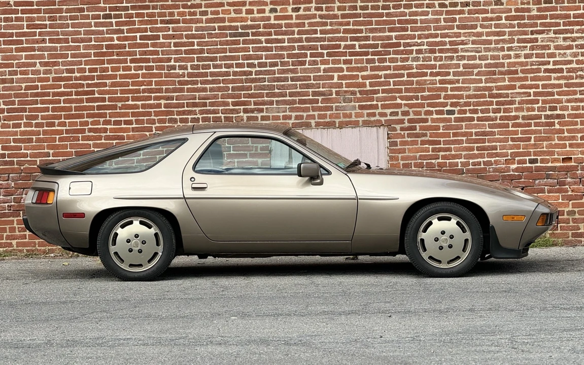 1984 Porsche 928 S - Image 25 of 31