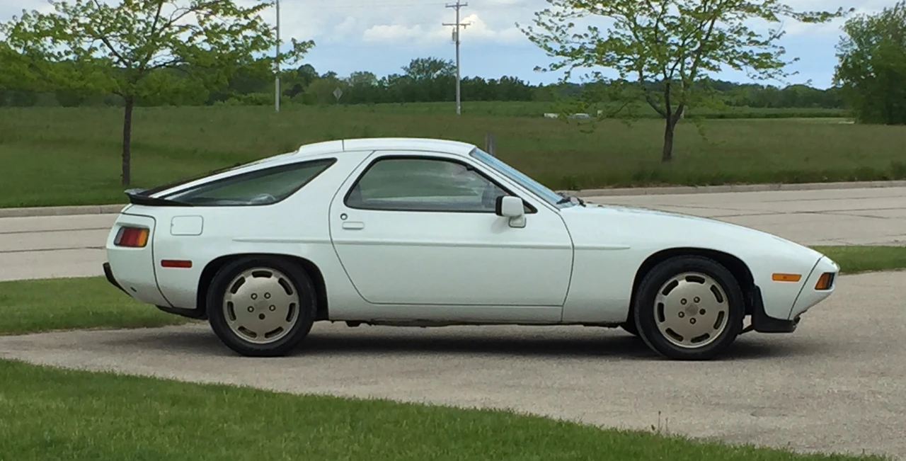 1984 Porsche 928 S - Image 8 of 31