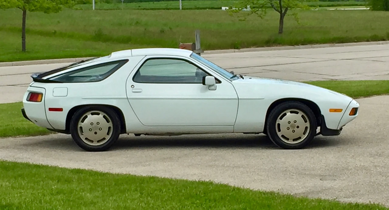 1984 Porsche 928 S - Image 5 of 31