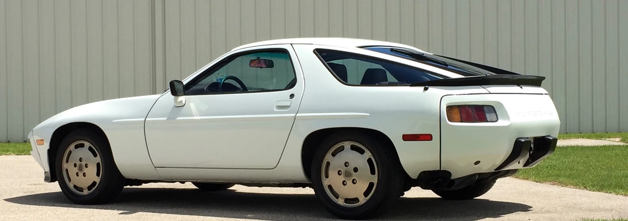 1984 Porsche 928 S - Image 14 of 31