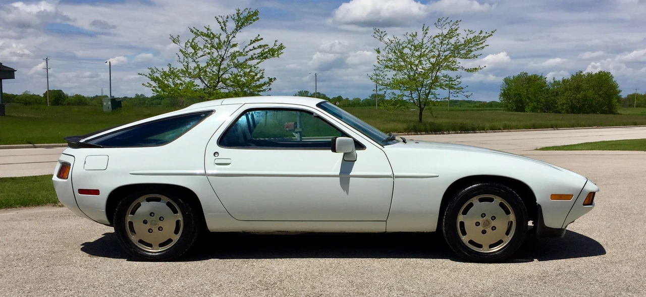 1984 Porsche 928 S - Image 6 of 31