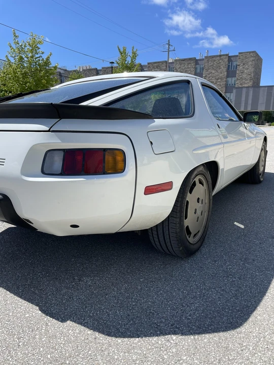 1984 Porsche 928 S - Image 29 of 31