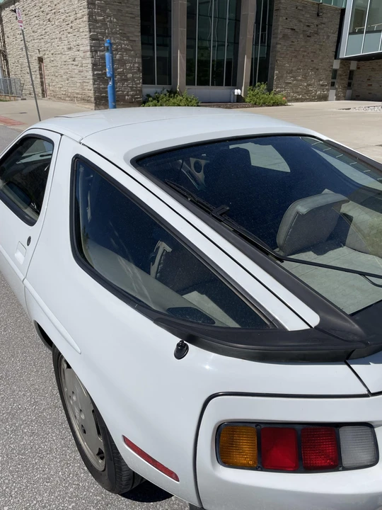 1984 Porsche 928 S - Image 22 of 31