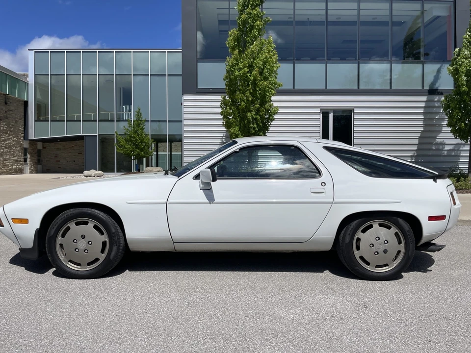 1984 Porsche 928 S - Image 7 of 31