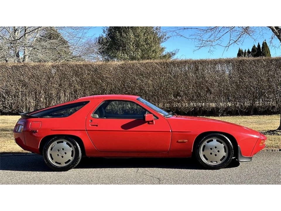 1984 Porsche 928 S - Image 7 of 31
