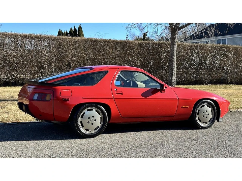 1984 Porsche 928 S - Image 8 of 31
