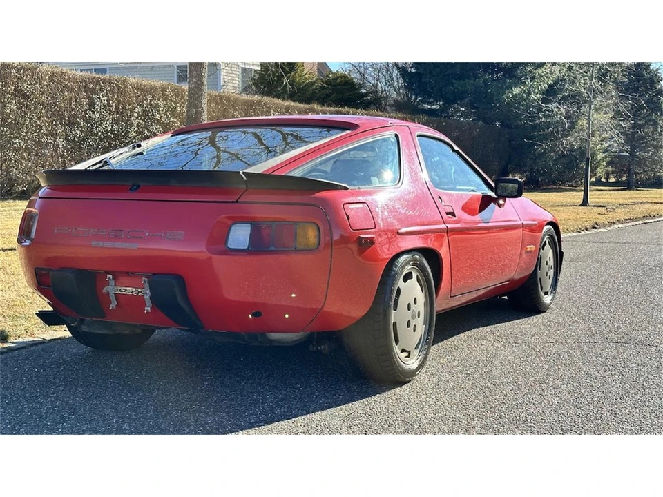 1984 Porsche 928 S - Image 11 of 31