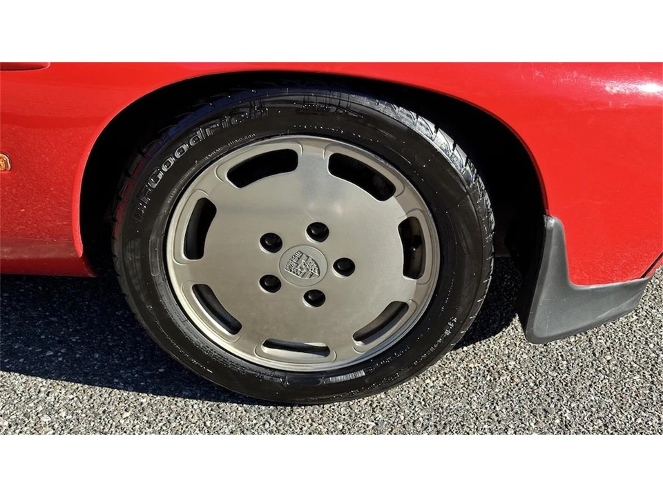 1984 Porsche 928 S - Image 21 of 31