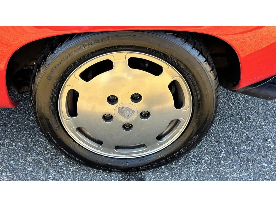 1984 Porsche 928 S - Image 24 of 31