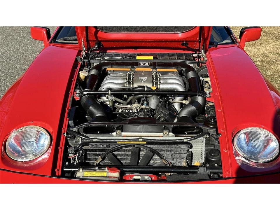 1984 Porsche 928 S - Image 25 of 31