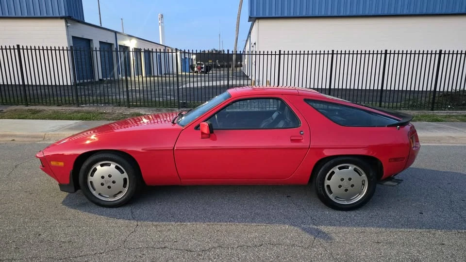 1984 Porsche 928 S - Image 2 of 20
