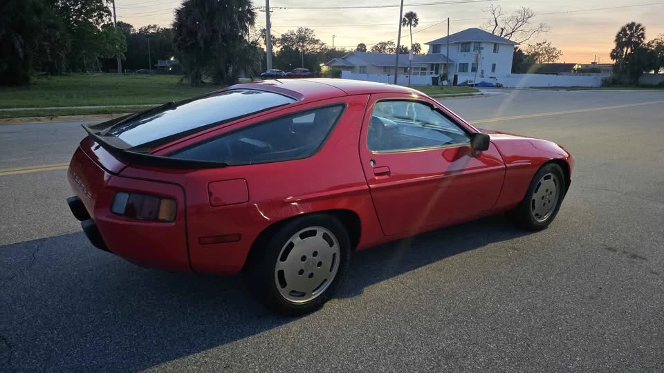 1984 Porsche 928 S - Image 18 of 20