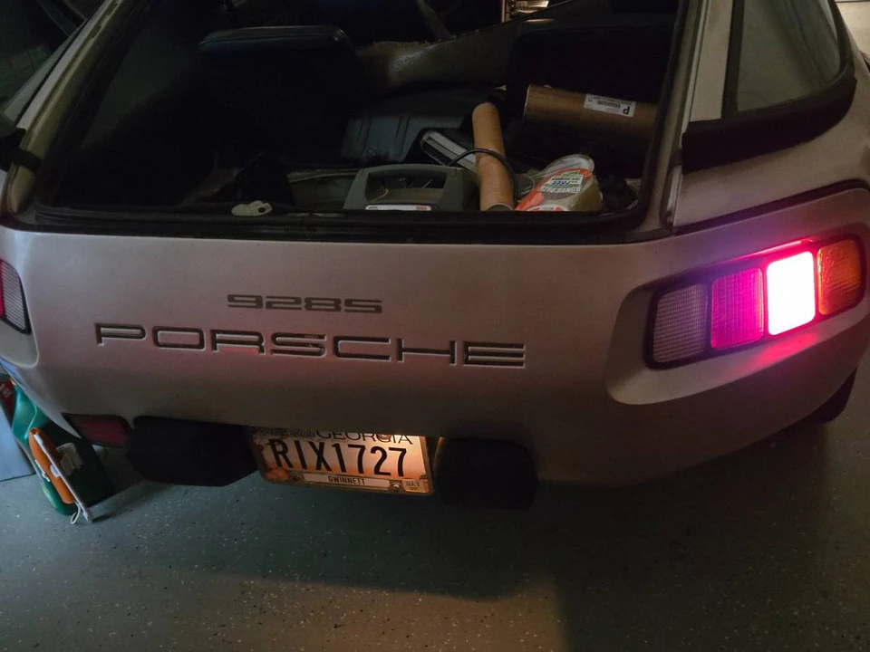 1984 Porsche 928 S - Image 16 of 23