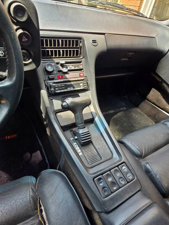 1984 Porsche 928 S - Image 11 of 23