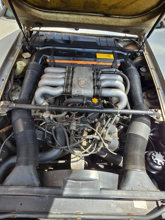 1984 Porsche 928 S - Image 13 of 23