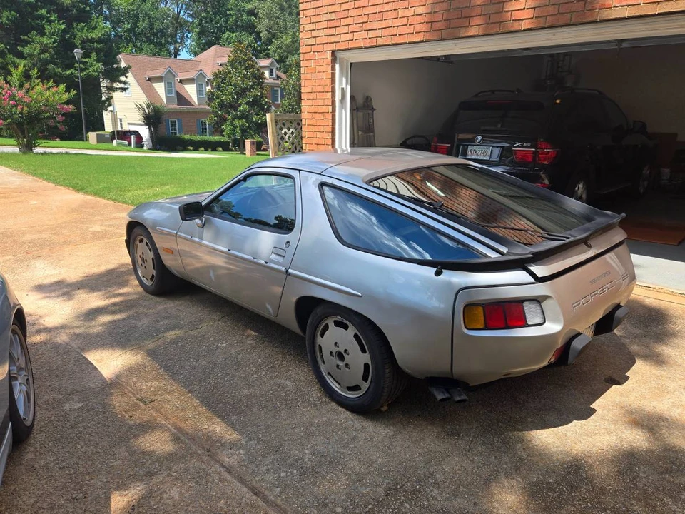 1984 Porsche 928 S - Image 4 of 23