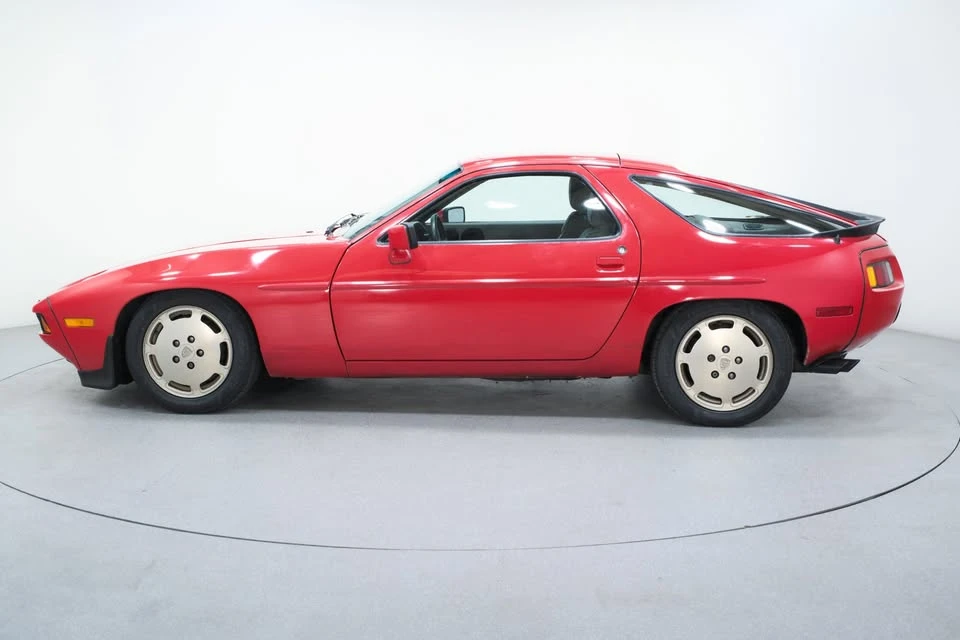 1984 Porsche 928 S - Image 7 of 20