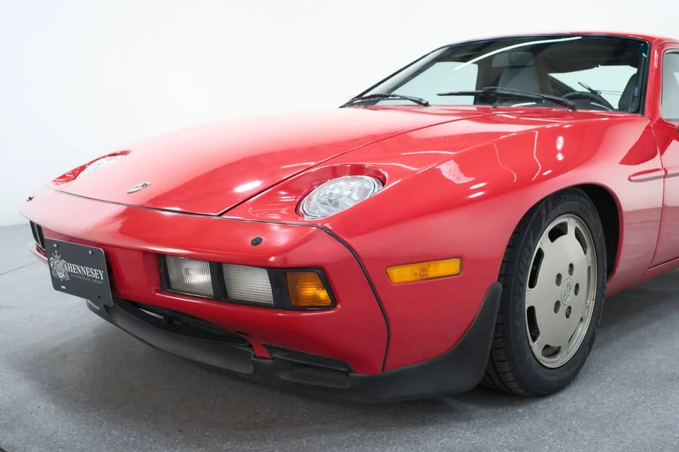1984 Porsche 928 S - Image 12 of 20