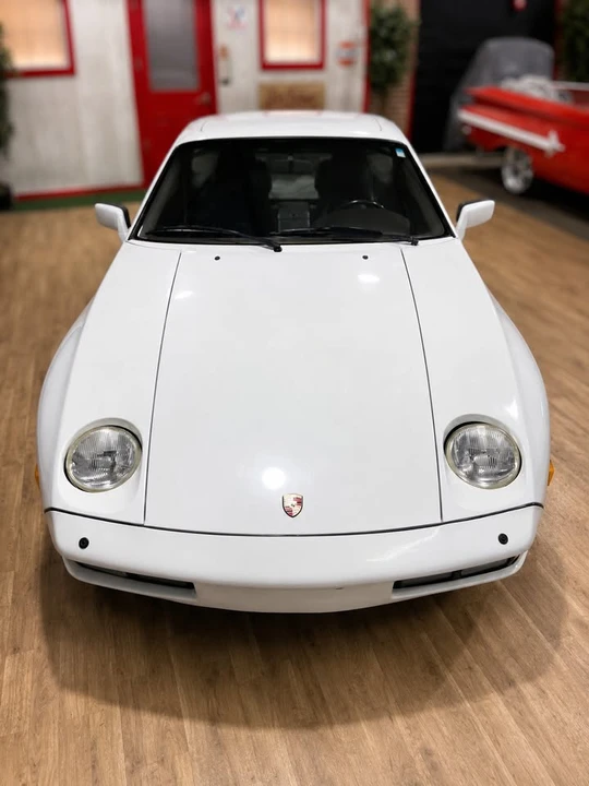1984 Porsche 928 S - Image 11 of 20
