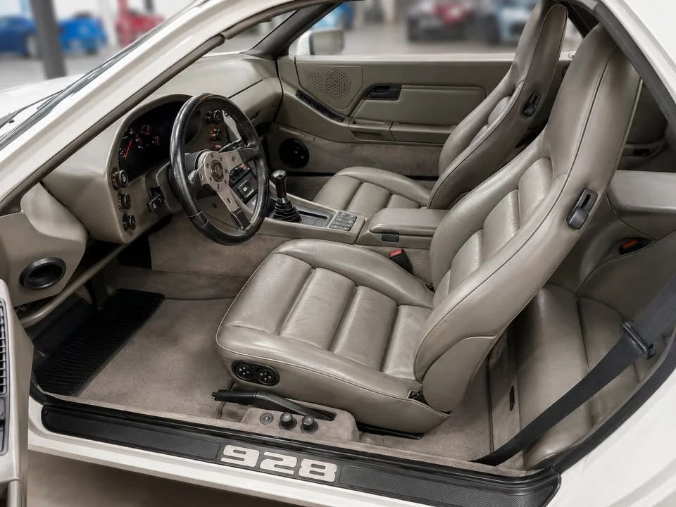 1984 Porsche 928 S - Image 14 of 20