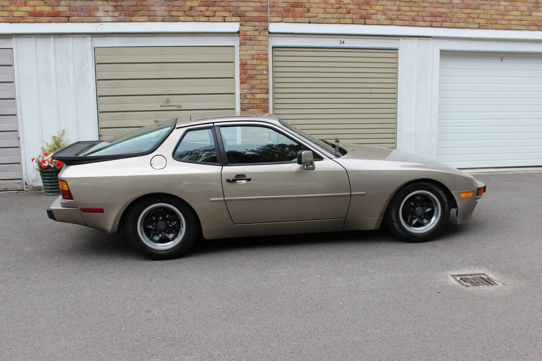 1984 Porsche 944 - Image 2 of 30
