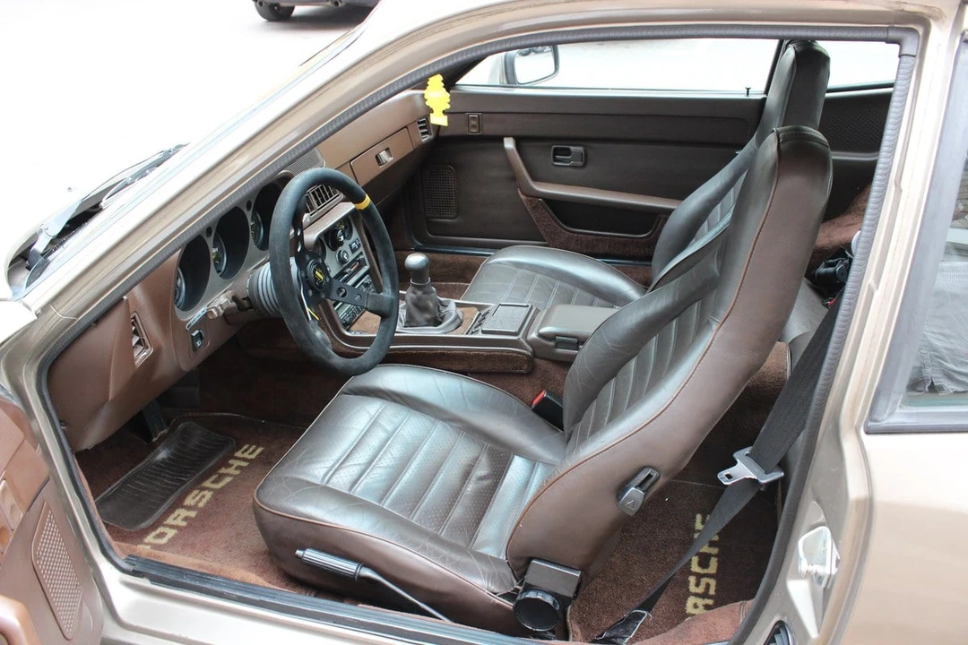 1984 Porsche 944 - Image 18 of 30