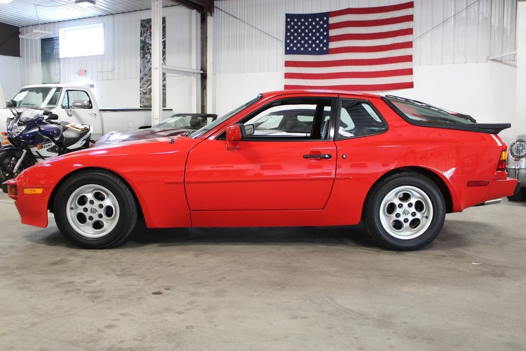 1984 Porsche 944 - Image 3 of 31