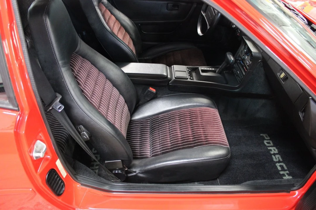 1984 Porsche 944 - Image 29 of 31