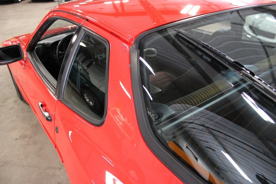 1984 Porsche 944 - Image 25 of 31