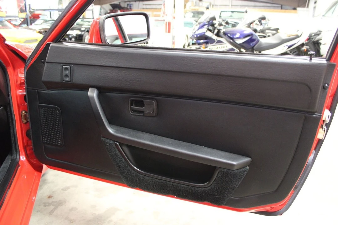 1984 Porsche 944 - Image 28 of 31