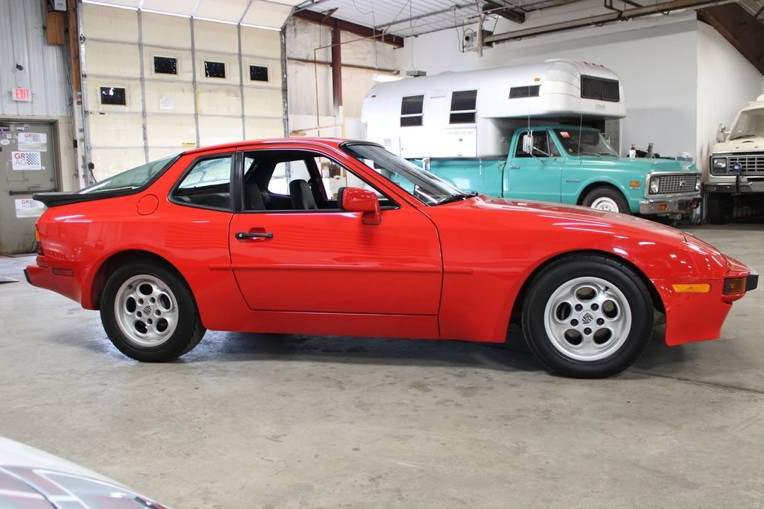 1984 Porsche 944 - Image 7 of 31
