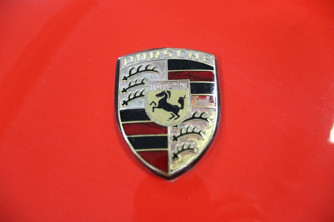 1984 Porsche 944 - Image 19 of 31