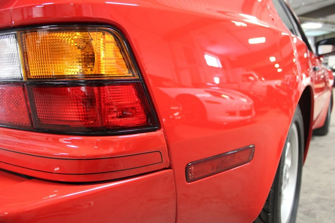 1984 Porsche 944 - Image 15 of 31