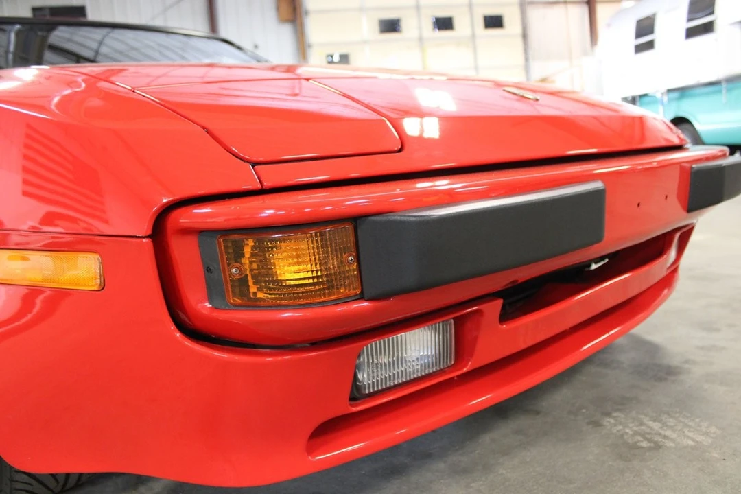 1984 Porsche 944 - Image 18 of 31