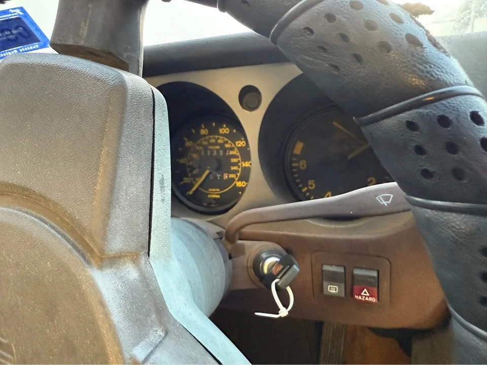 1984 Porsche 944 - Image 8 of 10