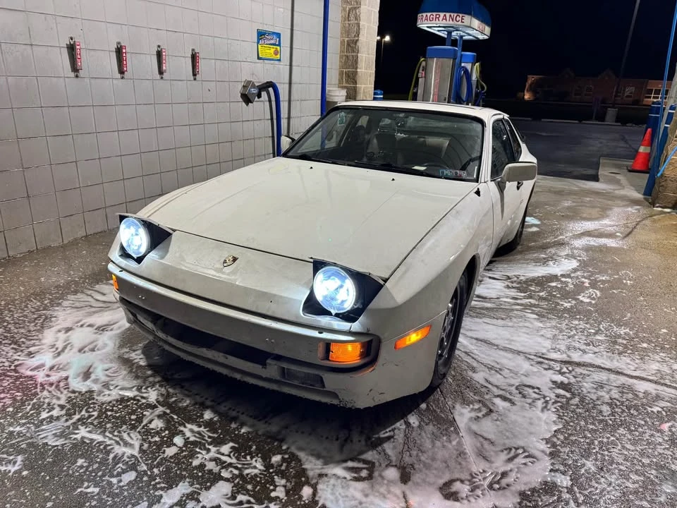 1984 Porsche 944 - Image 17 of 18