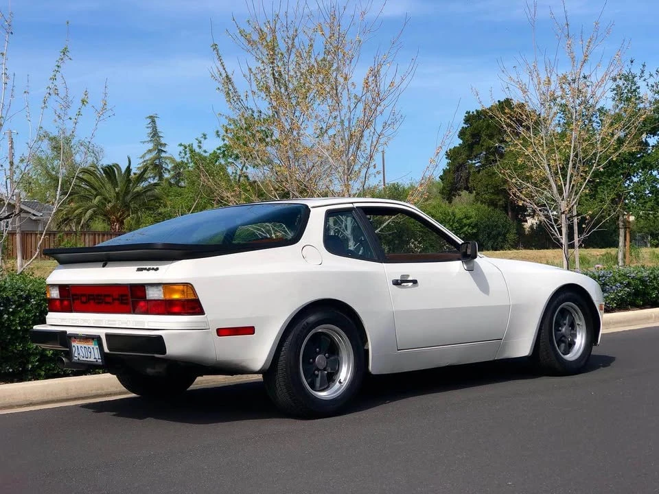 1984 Porsche 944 - Image 2 of 7