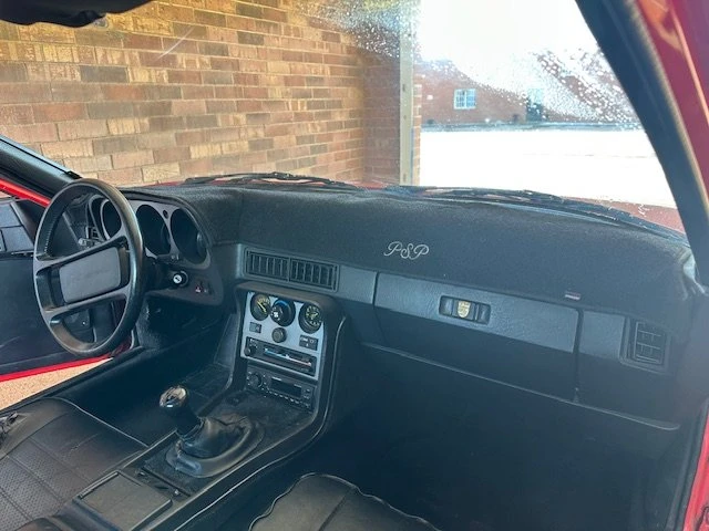 1984 Porsche 944 - Image 11 of 18