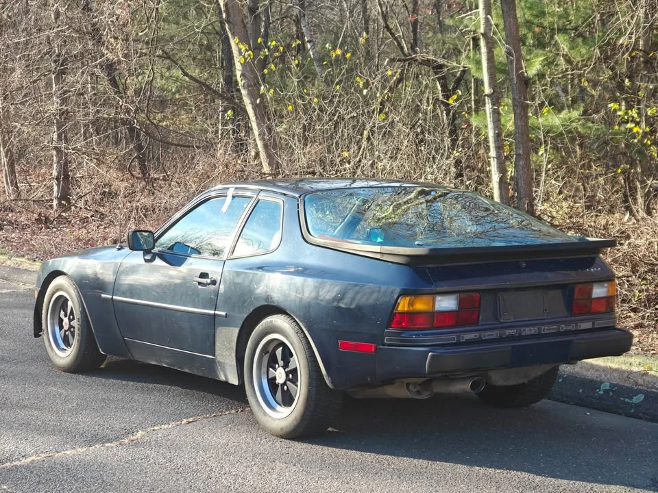 1984 Porsche 944 - Image 2 of 6